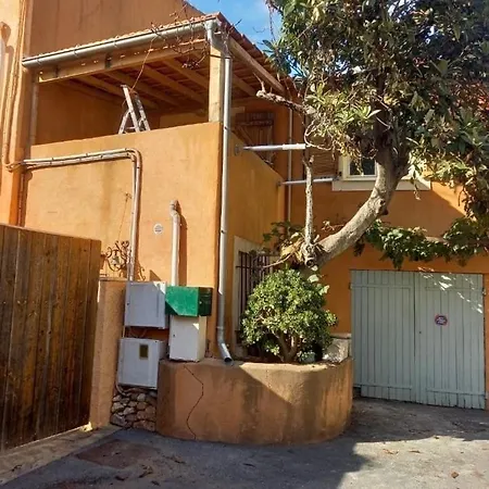 Charmente Maison De Village Avec Terrasse Prázdninový dům