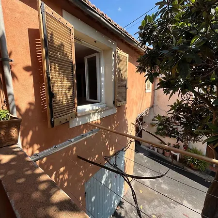 Charmente Maison De Village Avec Terrasse