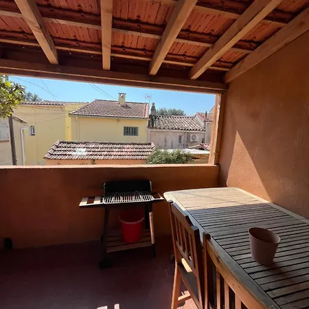 Charmente Maison De Village Avec Terrasse *